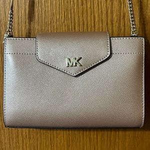 Michael Kors rose gold purse